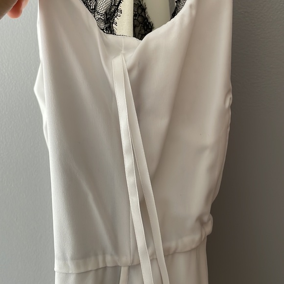 Like new! BCBGMaxAzria Leyla Lace Dress -Size 0 - Picture 12 of 12